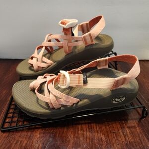 Women Sandals Chaco Women’s ZX/2 Pink Peach Trail Hiking Sandal Size 8